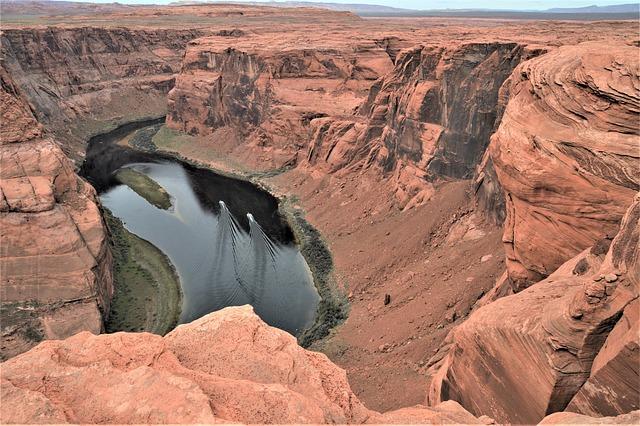 Arizona Adventure: Your Comprehensive Travel Guide to the Desert State's Landscapes and Culture